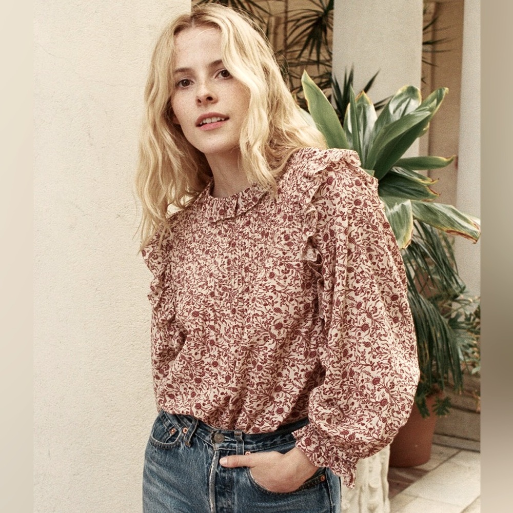Doen Floral Blouse in Red and Cream